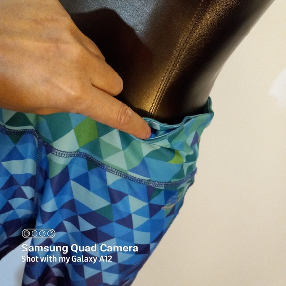 Skechers brand size medium colorful capri legging workout gym yoga pants - Picture 9 of 13